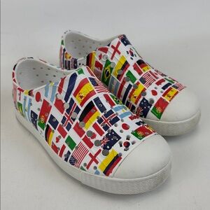 NATIVE Jefferson Waterproof SlipOn Flag Print Size C8
